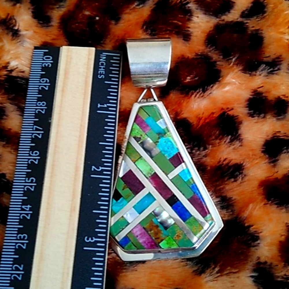 VINTAGE INLAID TURQUOISE PENDENT AND 3 STRAND TORS - Picture 6 of 11